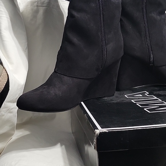 Mia Renee Black Novs, sz 8.5 - Picture 4 of 4